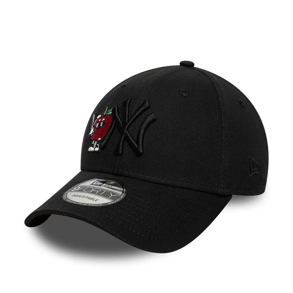 Pictured is this MLB Icon New York Yankees 9FORTY cap in black. 3