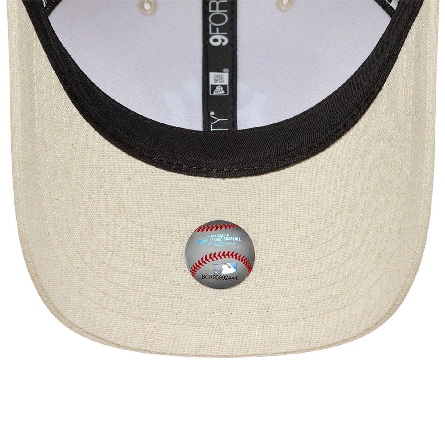 Pictured is this MLB Linen New York Yankees 9FORTY M-Crown cap in Cream. 5