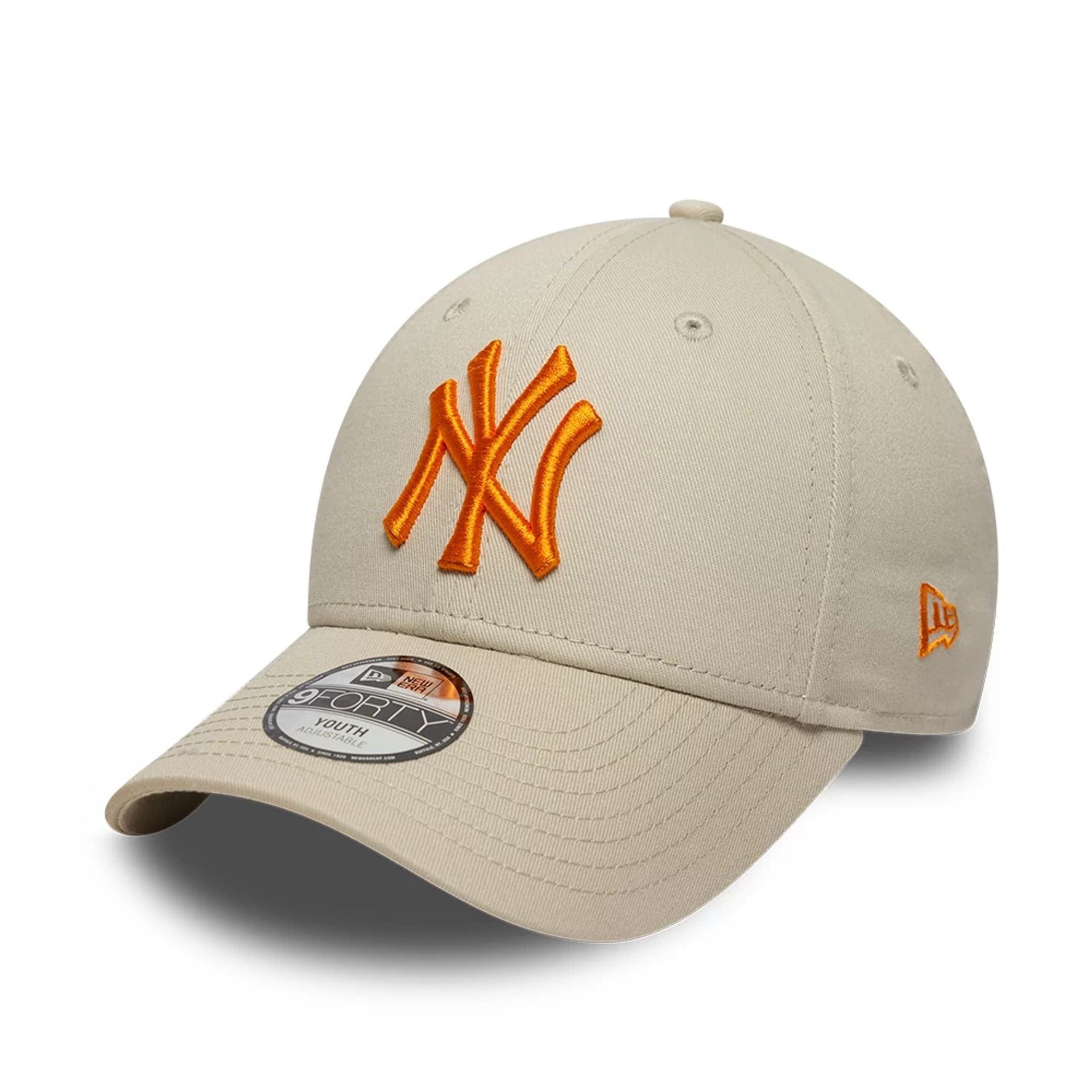 Pictured is this Youth MLB League Essential New York Yankees 9FORTY cap in light beige. 1