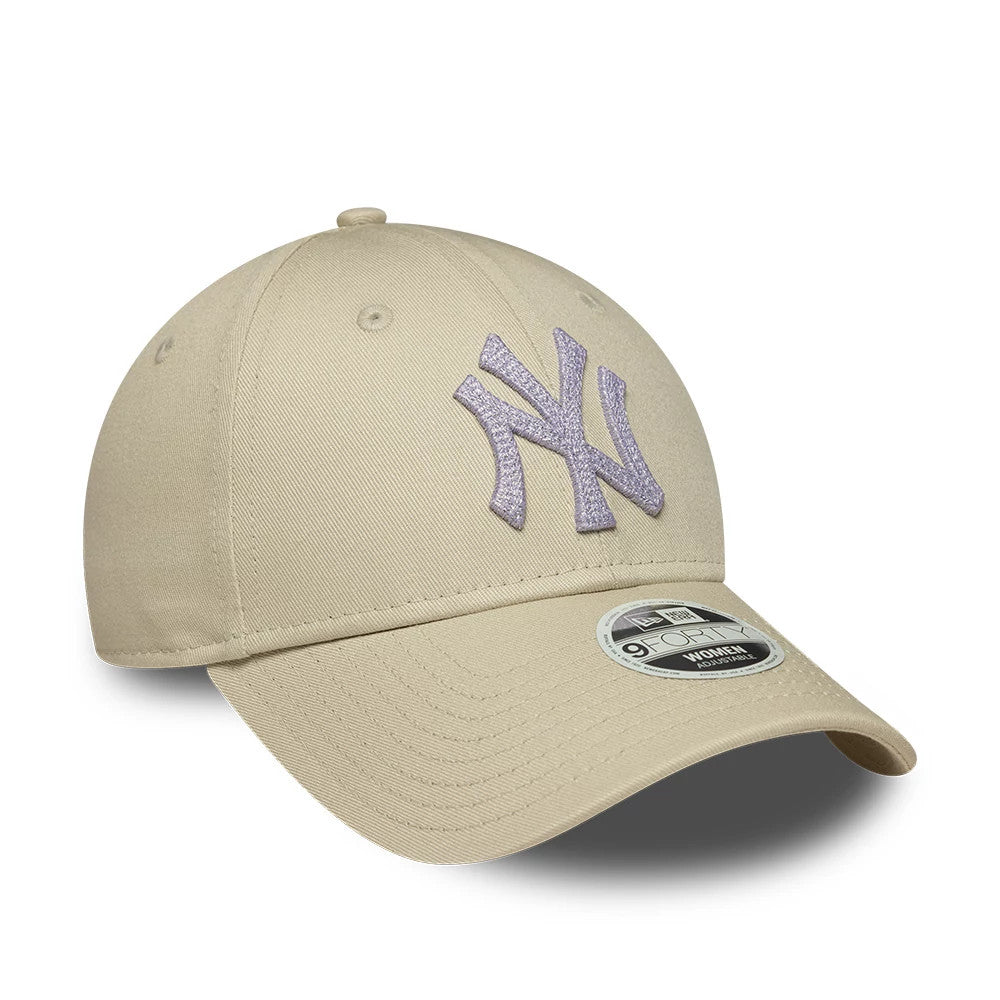 New York Yankees Womens MLB Metallic Light Beige New Era 9FORTY Adjustable Cap, three-quarter view showing the purple glitter-filled embroidered NY logo on the front panel, with a matching curved visor and a 9FORTY size sticker.
