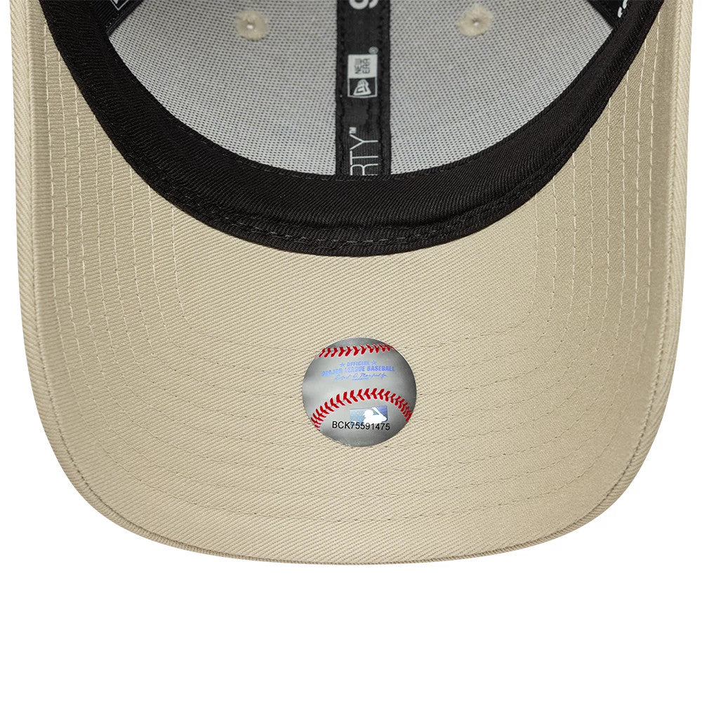 Pictured is this Womens MLB Metallic New York Yankees 9FORTY cap in light beige. 5