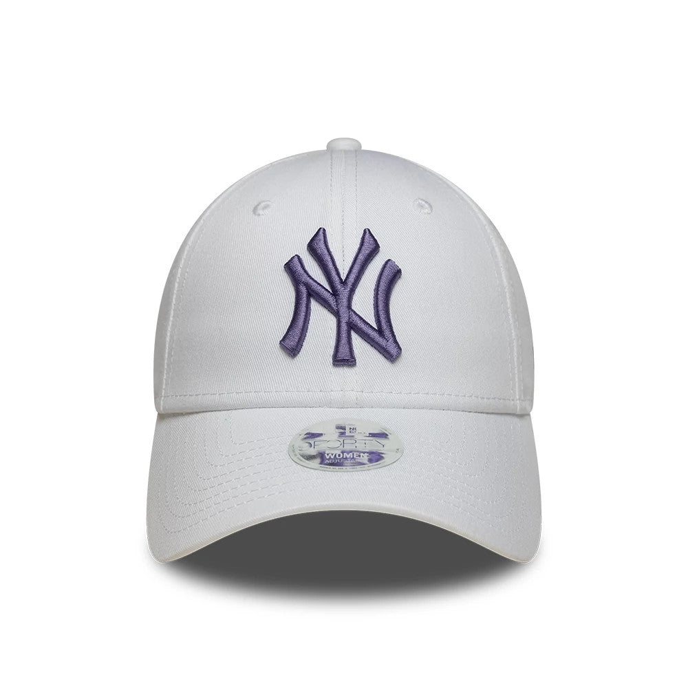 Pictured is this Womens MLB League Essential New York Yankees 9FORTY cap in white. 2
