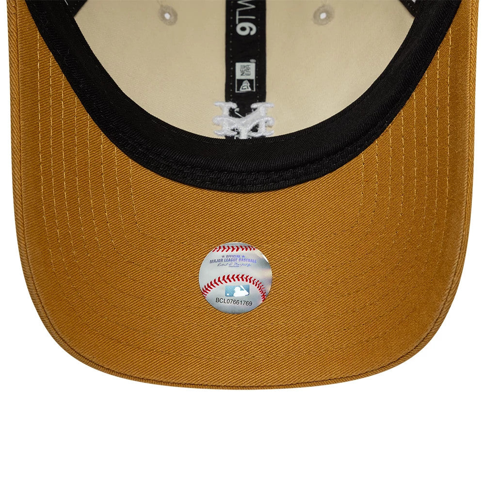 Pictured is this MLB Washed Contrast New York Mets 9TWENTY cap in Cream. 5