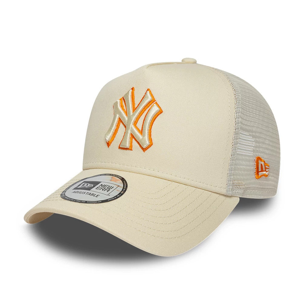 New York Yankees MLB Outline Cream New Era 9FORTY E-Frame Trucker Adjustable Cap, front view showing the raised NY logo in cream outlined with orange embroidery on the cream crown, a cream curved visor with a 9FORTY size sticker.
