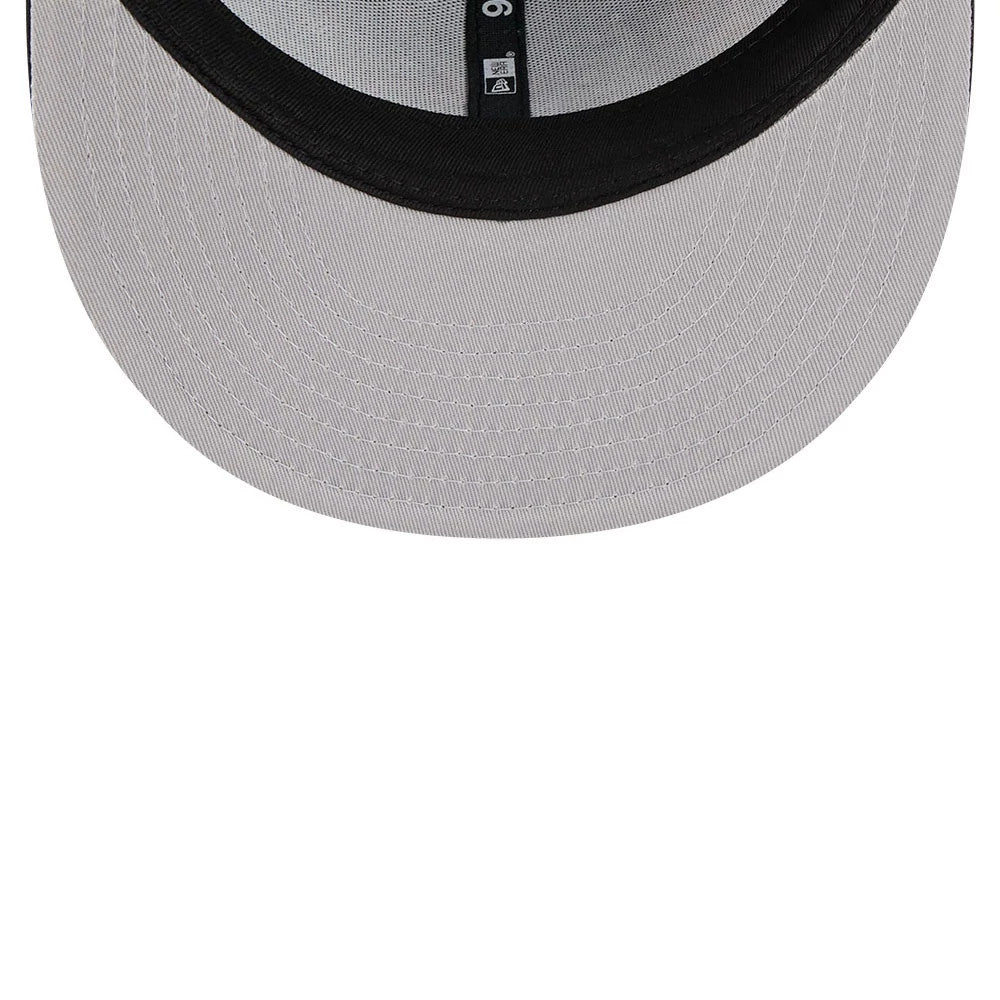 Pictured is this NBA Hardwood Classic All Star Game New York Knicks 9FIFTY Snapback cap in blue. 2