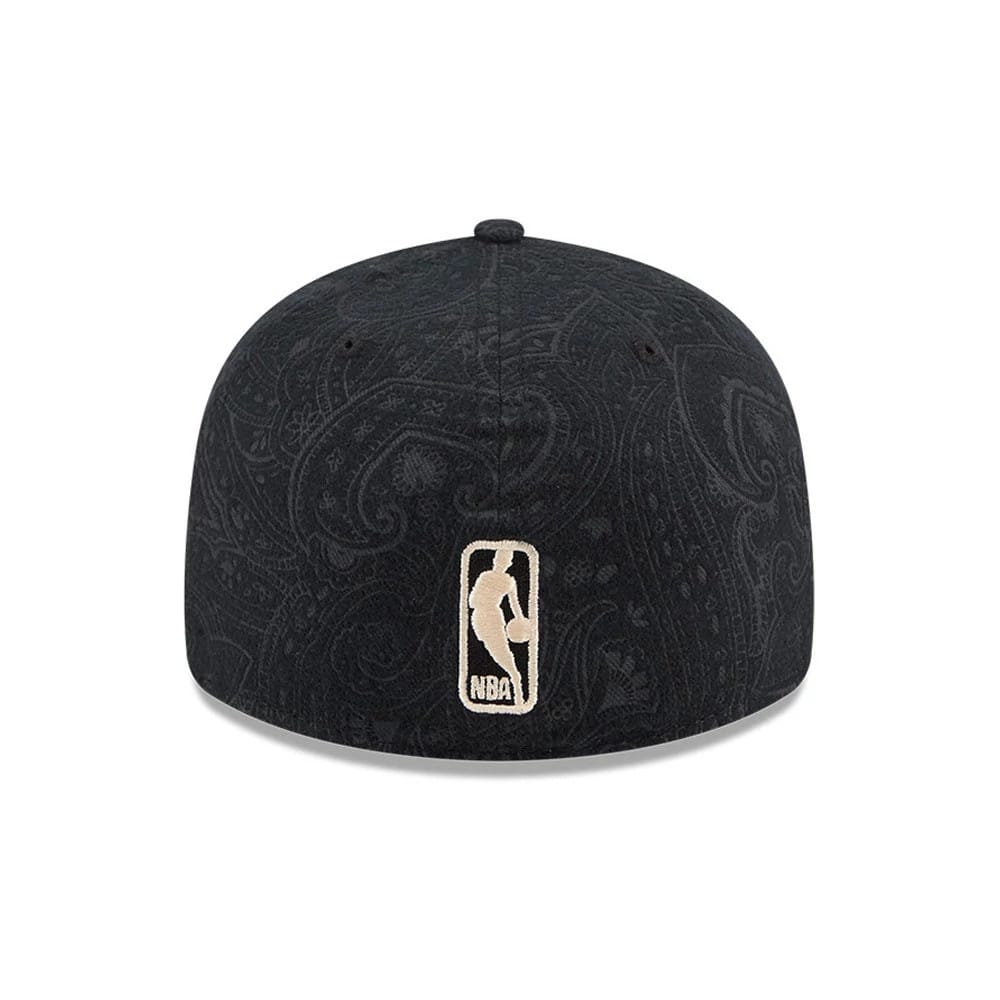 Pictured is this NBA Brushed Cotton Chicago Bulls 59FIFTY Fitted cap in black. 7