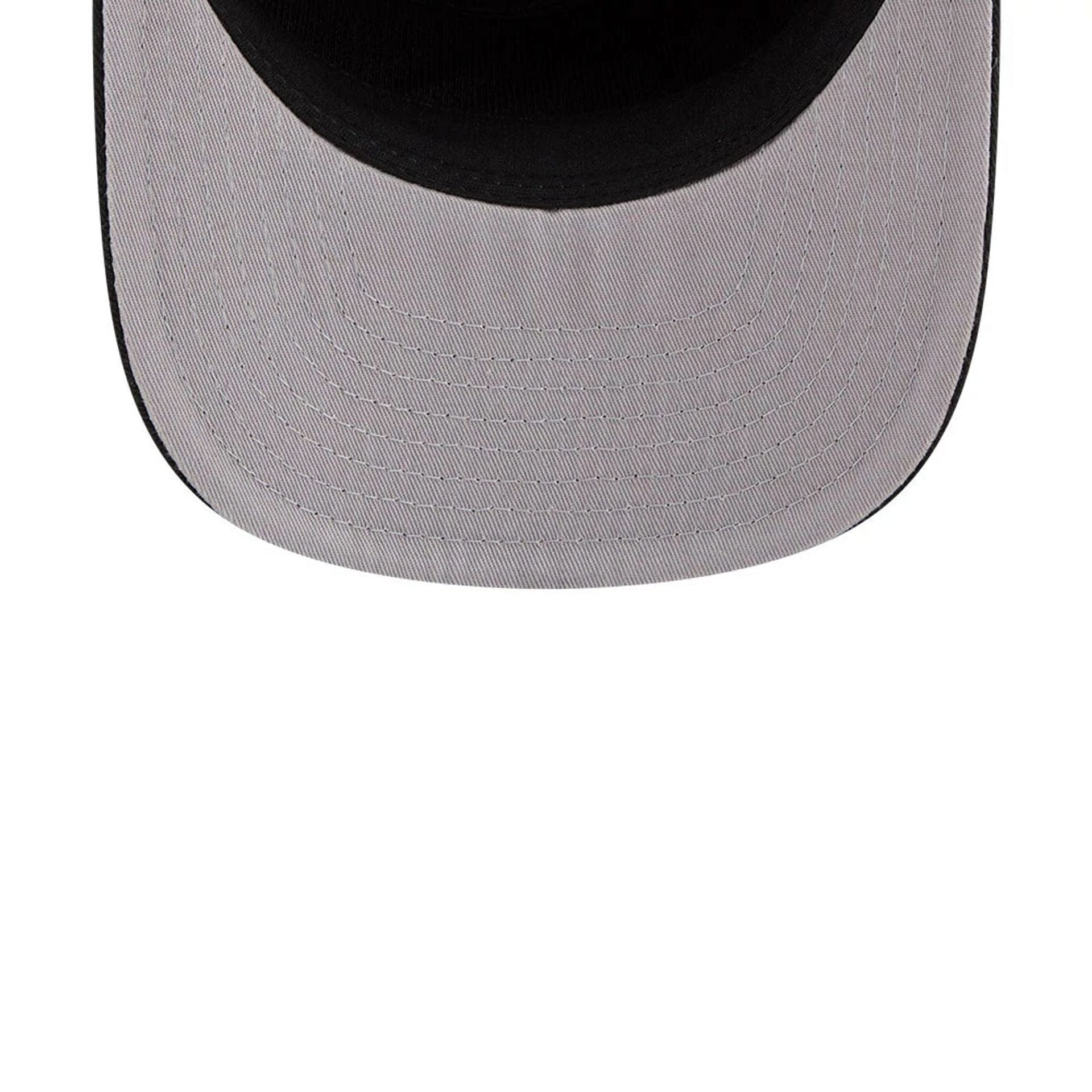 Pictured is this MLB Nylon Chicago White Sox 19TWENTY cap in black. 2