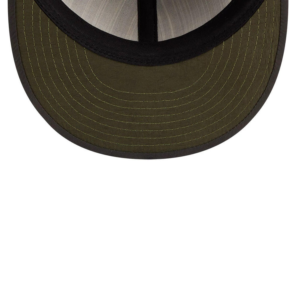 New York Yankees MLB Nylon Black Retro Crown New Era 9FIFTY Adjustable Cap, inside view showing the olive undervisor with detailed stitching, black sweatband along the edges, and contrasting light grey taping on the crown's interior.