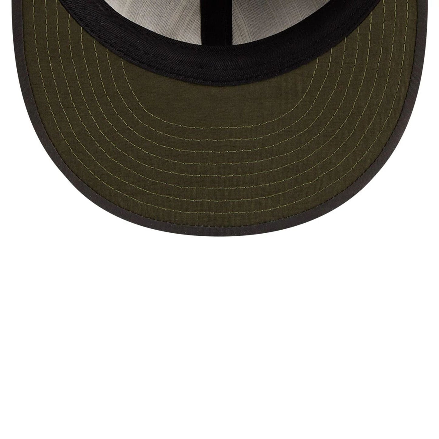 Pictured is this MLB Nylon Chicago Cubs Retro Crown 9FIFTY cap in black. 7
