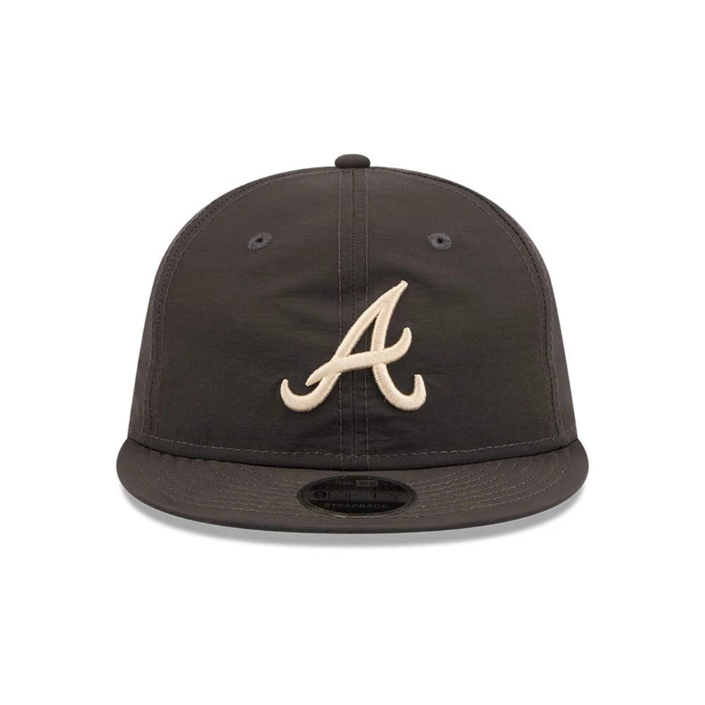Atlanta Braves MLB Nylon Black Retro Crown New Era 9FIFTY Adjustable Cap, front view showing the cream embroidered A logo on the black structured front panel, with a black curved visor and black 9FIFTY size sticker.