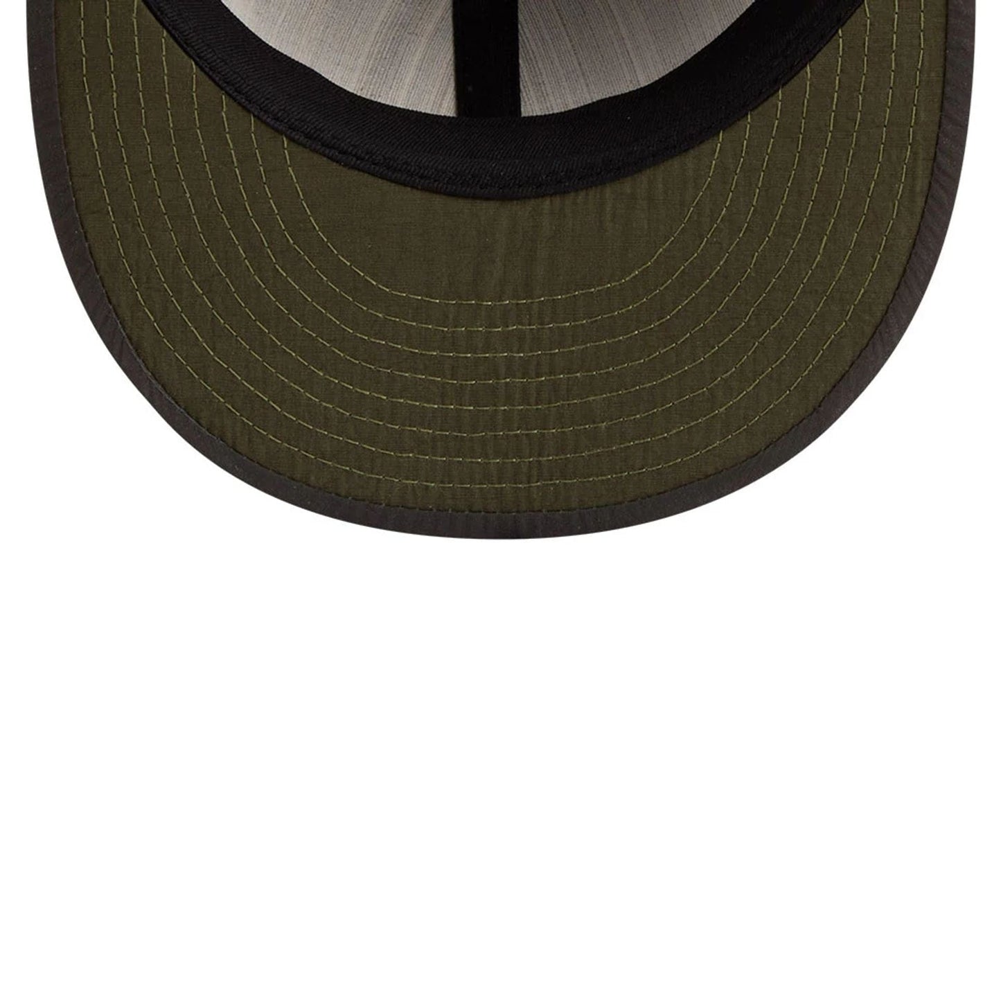 Pictured is this MLB Nylon Atlanta Braves Retro Crown 9FIFTY cap in black. 7