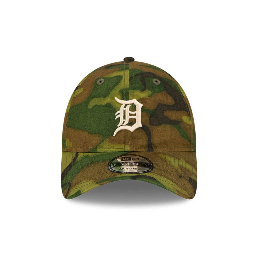 Detroit Tigers MLB Ripstop Camo New Era 9TWENTY Adjustable Cap, front view showing the raised white embroidered Detroit Tigers D logo on the ripstop camo pattern crown, with a curved visor and a 9TWENTY size sticker.