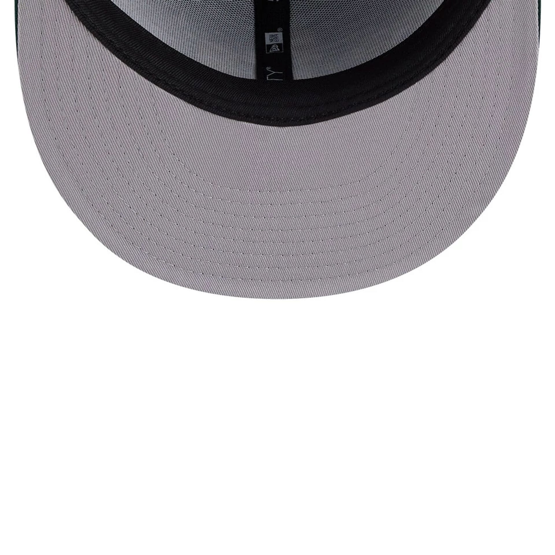 Pictured is this MLB X Looney Tunes Bugs Bunny Athletics 59FIFTY Fitted cap in dark green. 2