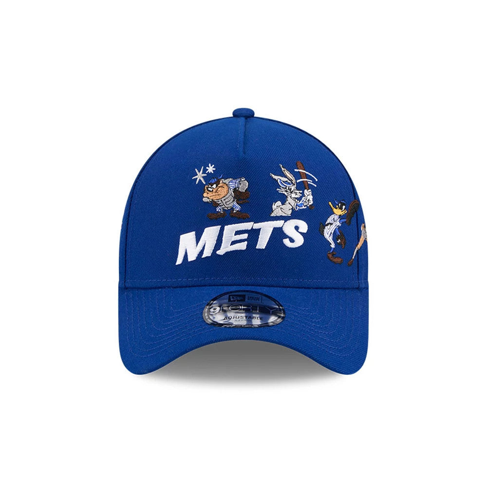 New York Mets MLB X Looney Tunes Blue New Era 9FORTY A-Frame Adjustable Cap, front view showing white embroidered METS lettering, Looney Tunes characters above on the structured blue crown, and a 9FORTY size sticker on the curved blue visor.