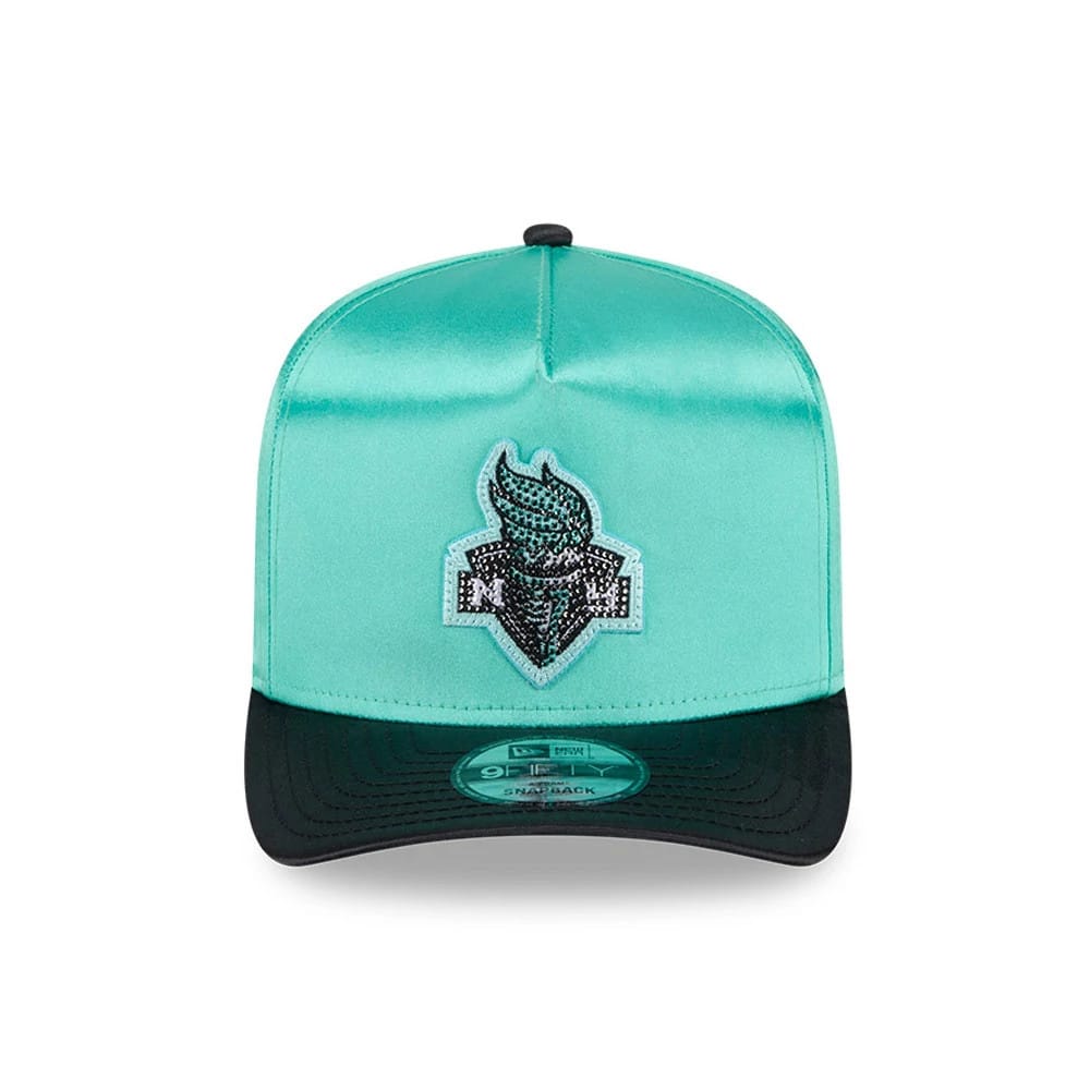 Liberty WNBA Draft 2026 Pastel Green New Era 9FIFTY A-Frame Snapback Adjustable Cap, front view showing a raised black and pastel green Liberty logo embroidered on the front panel, with a contrasting black visor and a 9FIFTY size sticker.