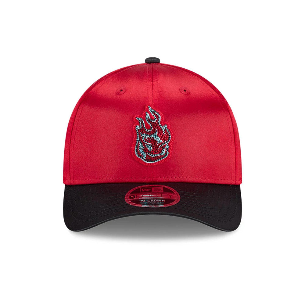 Portland Fire WNBA Draft 2026 Red New Era 9FORTY M-Crown Adjustable Cap, front view showing the blue embroidered flame logo on the red structured crown, contrasted by a black curved visor with a 9FORTY size sticker at the centre.