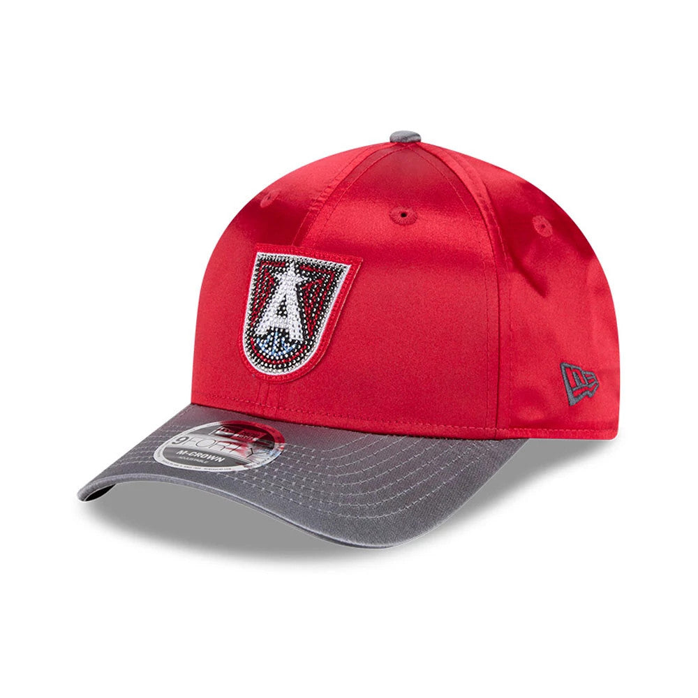 Atlanta Dream WNBA Draft 2026 Red New Era 9FORTY M-Crown Adjustable Cap, three-quarter view showing a white detailed A logo with a rhinestone effect on the front panel, grey curved visor with a 9FORTY size sticker.