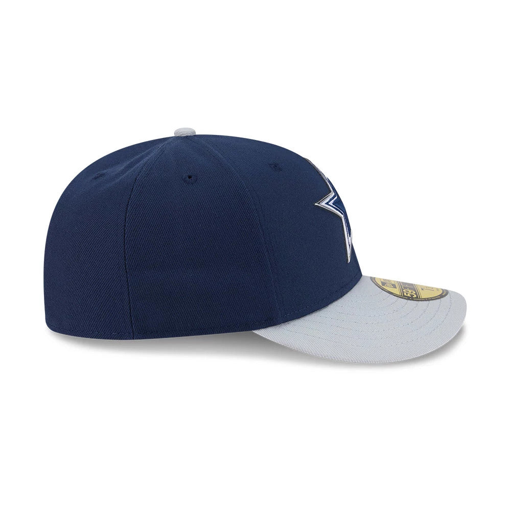 Dallas Cowboys NFL Draft 2026 Dark Blue New Era 59FIFTY Fitted Cap, three-quarter view showing the flat grey visor with a gold 59FIFTY size sticker, embroidered white star logo on the front panel and dark blue structured crown.