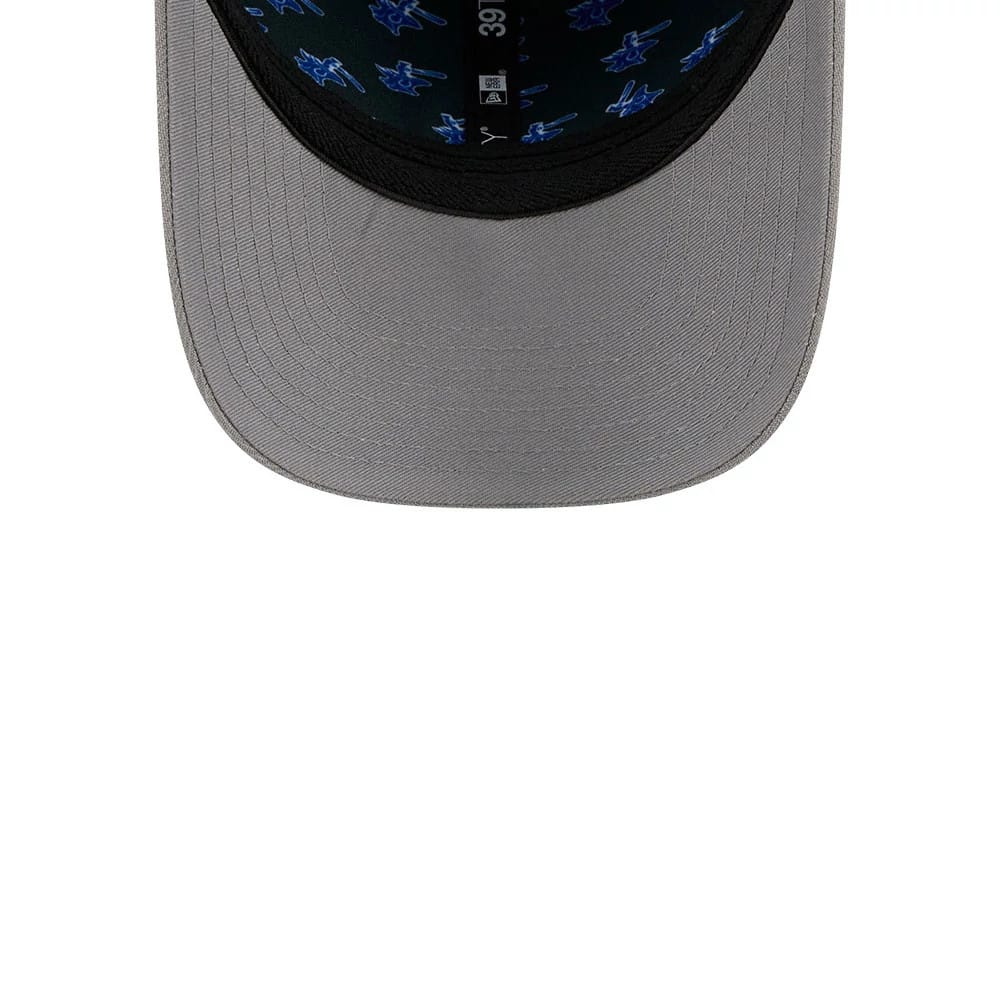 Pictured is this NFL Draft 2026 Indianapolis Colts 39THIRTY M-Crown Stretch Fit cap in blue. 8