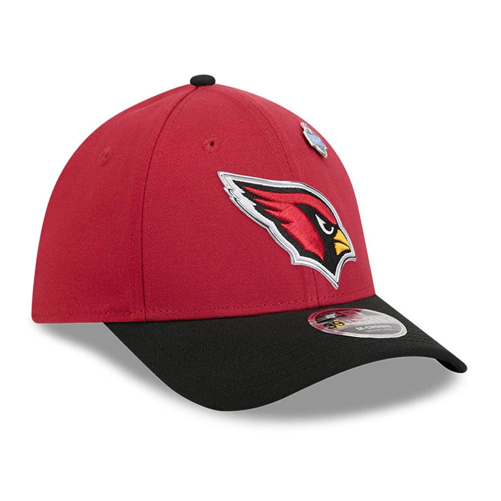 Arizona Cardinals NFL Draft 2026 Dark Red New Era 39THIRTY M-Crown Stretch Fit Cap, three-quarter view showing the raised embroidered team logo on the front panel, a contrasting black curved visor, and a 39THIRTY size sticker on the visor.