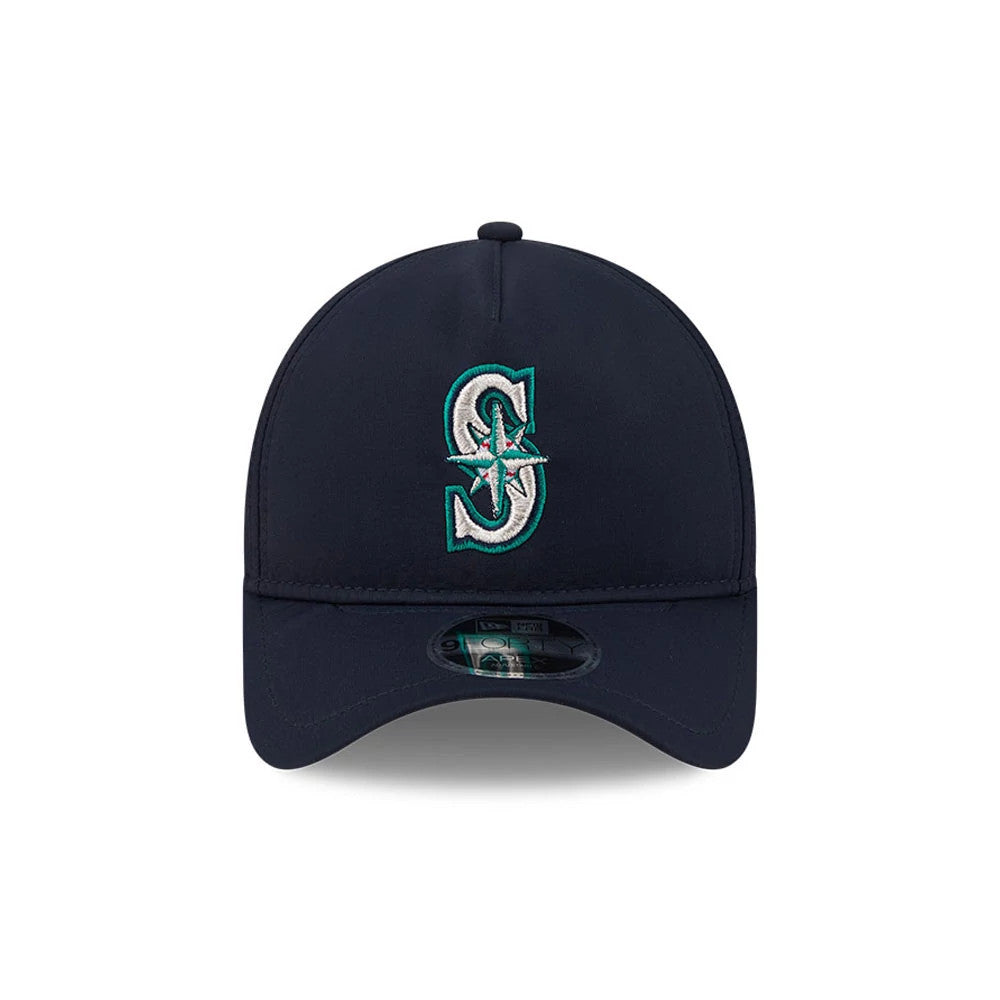 Pictured is this MLB Quickstrike Seattle Mariners 9FORTY Apex cap in navy. 2