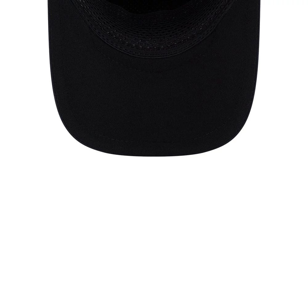 Pictured is this MLB Quickstrike Seattle Mariners 9FORTY Apex cap in navy. 7