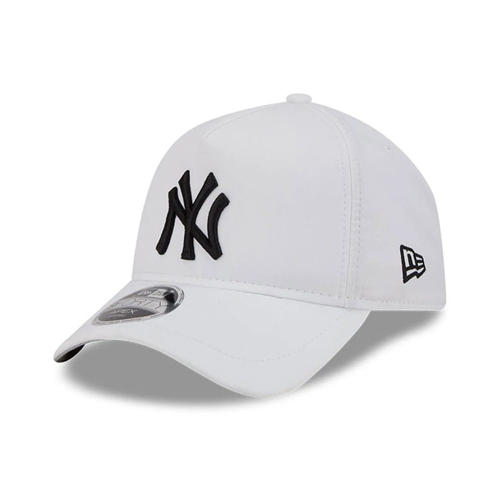 Pictured is this MLB Quickstrike New York Yankees 9FORTY Apex cap in white. 1