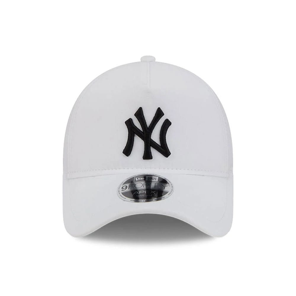 Pictured is this MLB Quickstrike New York Yankees 9FORTY Apex cap in white. 3