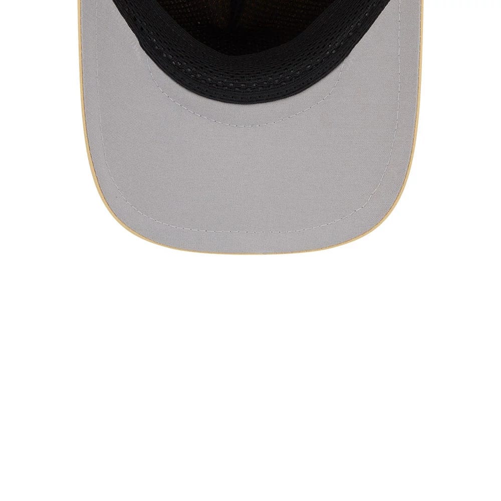 Pictured is this MLB Quickstrike New York Yankees 9FORTY Apex cap in yellow. 2
