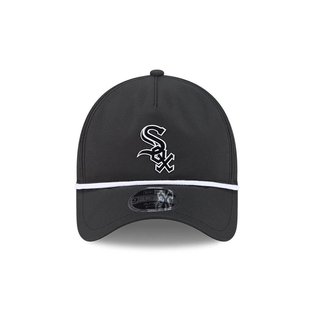 Chicago White Sox MLB Quickstrike Black New Era 9FORTY Apex Adjustable Cap, front view showing the white embroidered White Sox logo on the structured black crown, with a black curved visor and a 9FORTY size sticker centred below.
