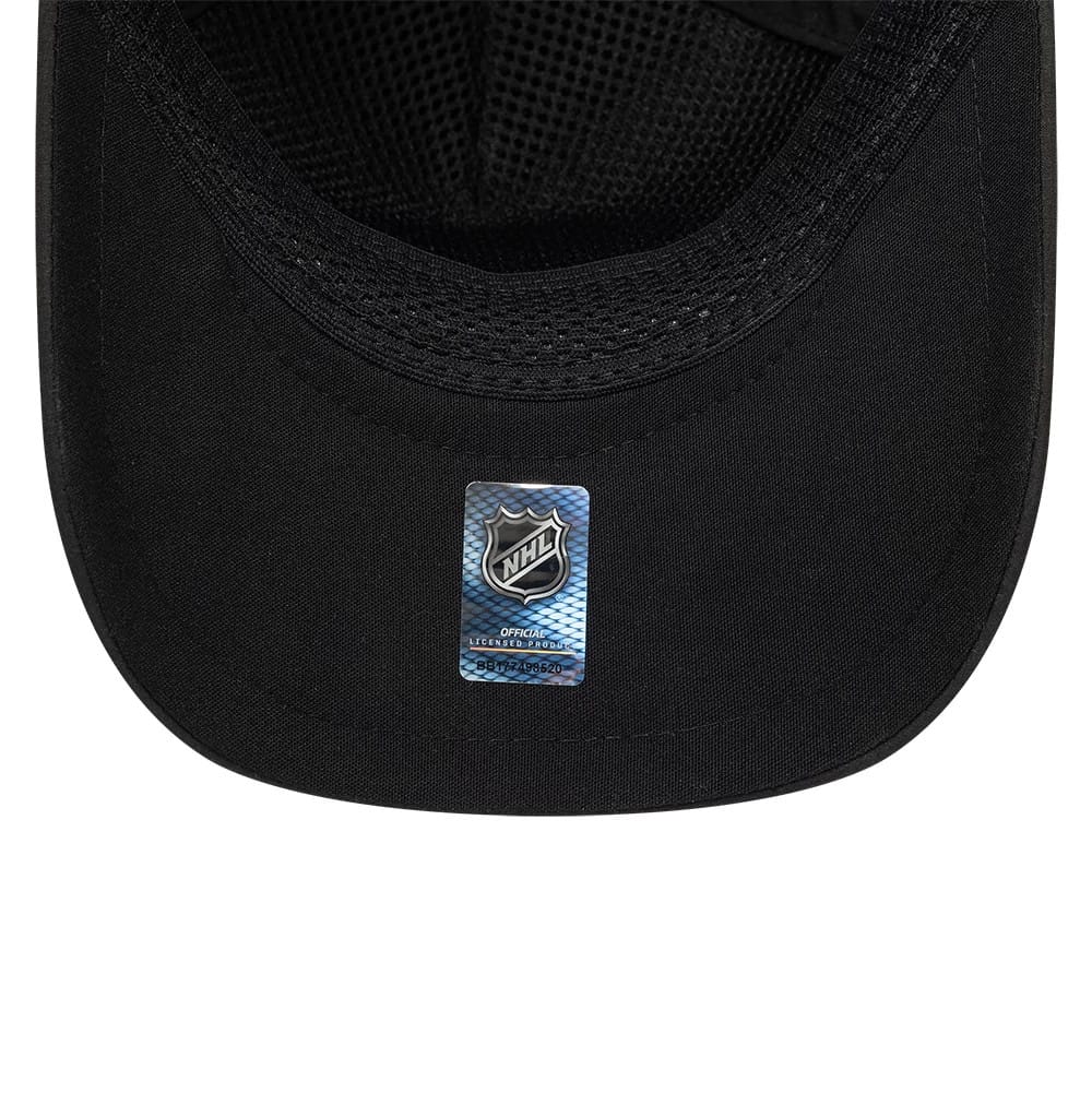 Pictured is this NHL Quickstrike LA Kings 9FORTY Apex cap in black. 7