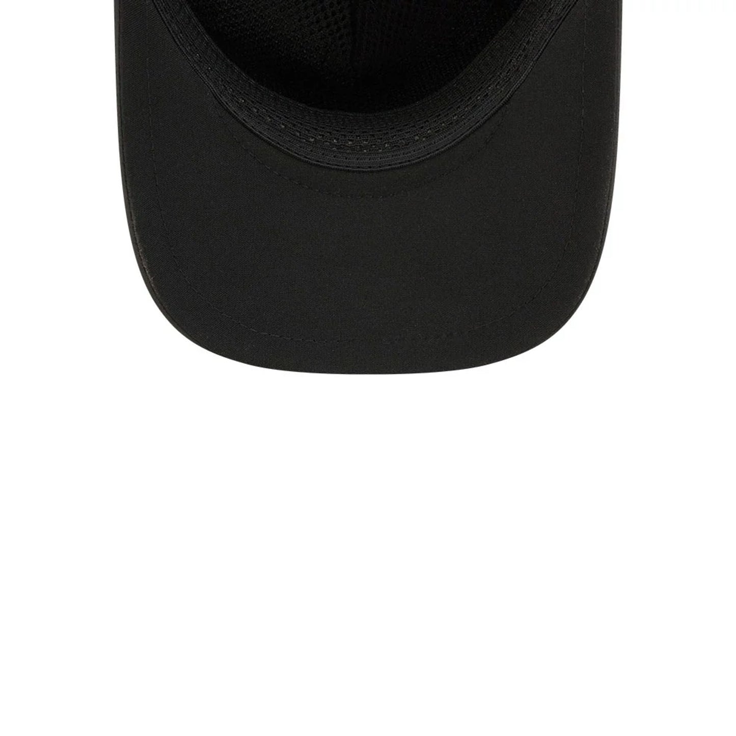 Pictured is this NBA Quickstrike Chicago Bulls 9FORTY Apex cap in black. 7