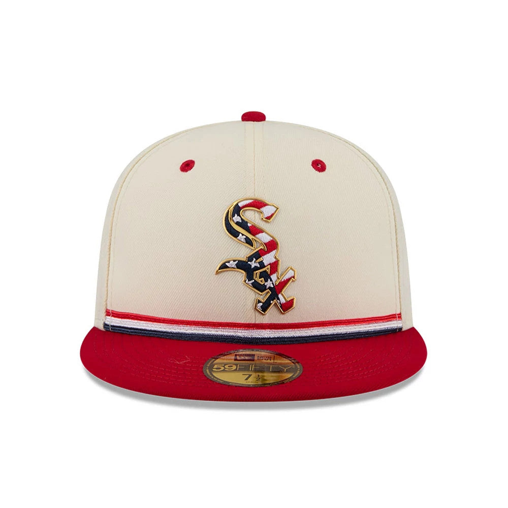 Chicago White Sox MLB 4th Of July 2026 Cream New Era 59FIFTY Fitted Cap, front view showing a patriotic-themed embroidered Sox logo on the cream front panel, accented by a red visor and a gold 59FIFTY size sticker, with red eyelets and top button.
