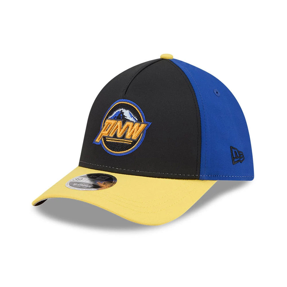 Mariners MLB City Connect Black New Era 39THIRTY M-Crown A-Frame Stretch Fit Cap, three-quarter view showing the embroidered PNW mountain logo on the black front panel, yellow curved visor with 39THIRTY size sticker.