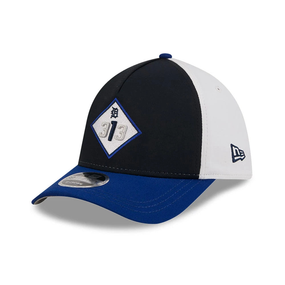 Pictured is this MLB City Connect Detroit Tigers 39THIRTY M-Crown A-Frame Stretch Fit cap in Navy. 4