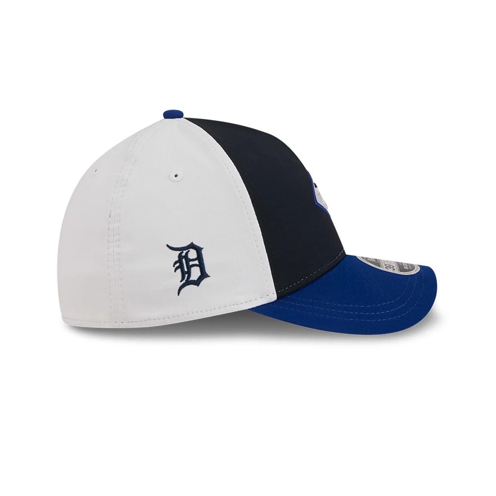 Pictured is this MLB City Connect Detroit Tigers 39THIRTY M-Crown A-Frame Stretch Fit cap in Navy. 7