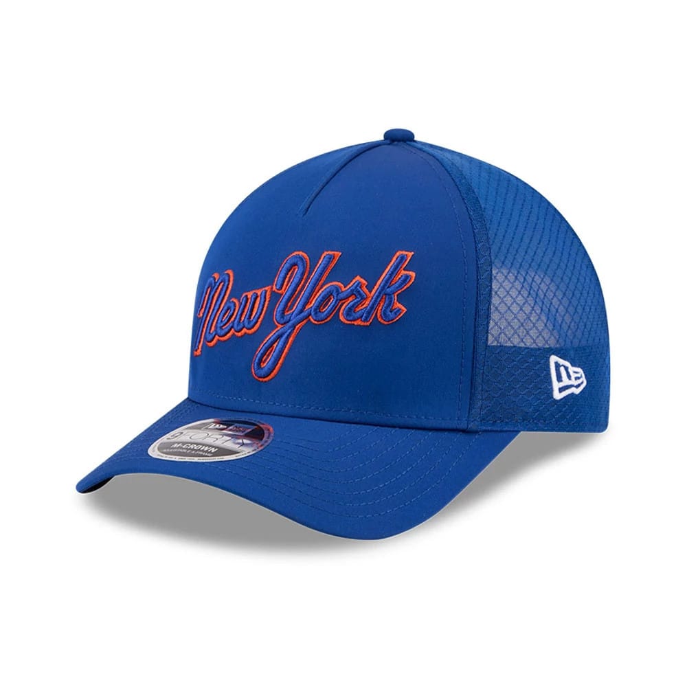 Pictured is this MLB Batting Practice 2026 New York Mets 9FORTY M-Crown A-Frame Adjustable cap in blue. 1