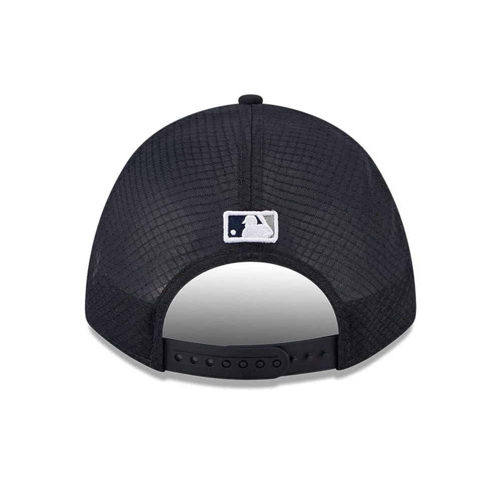 Yankees MLB Batting Practice 2026 Navy New Era 9FORTY M-Crown A-Frame Adjustable Cap, rear view showing the white embroidered MLB Batterman logo at the centre back, mesh navy fabric and an adjustable snap closure for customisable fit.