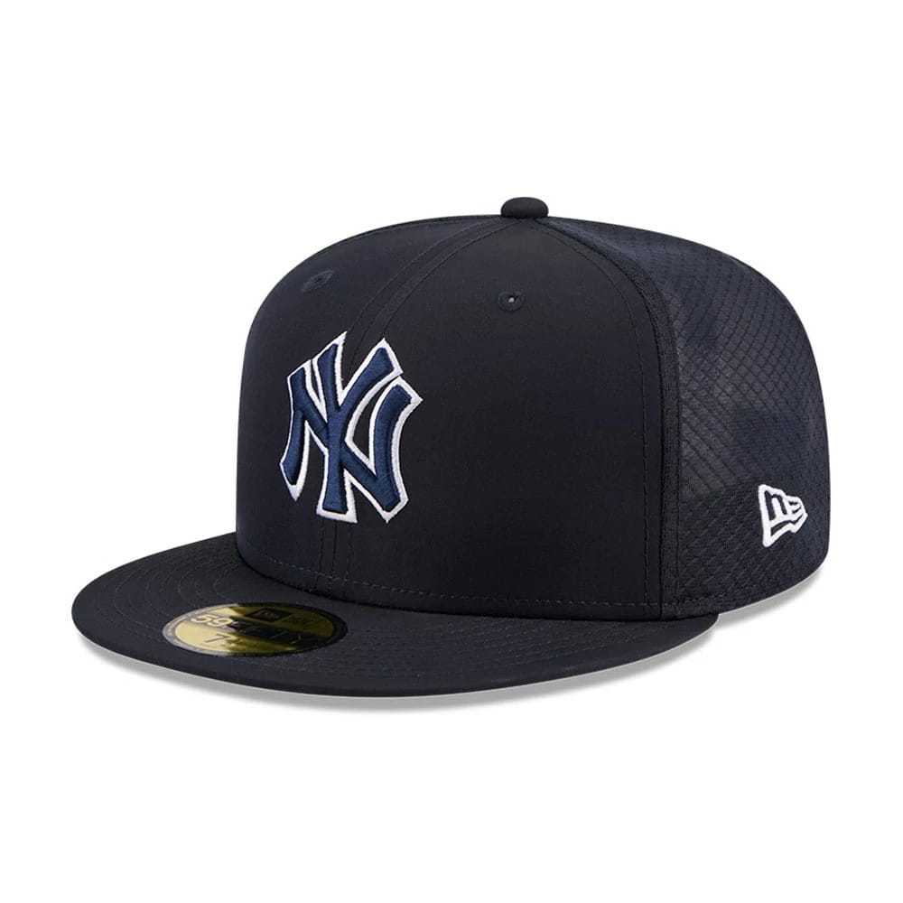 Pictured is this MLB Batting Practice 2026 New York Yankees 59FIFTY Fitted cap in navy. 1