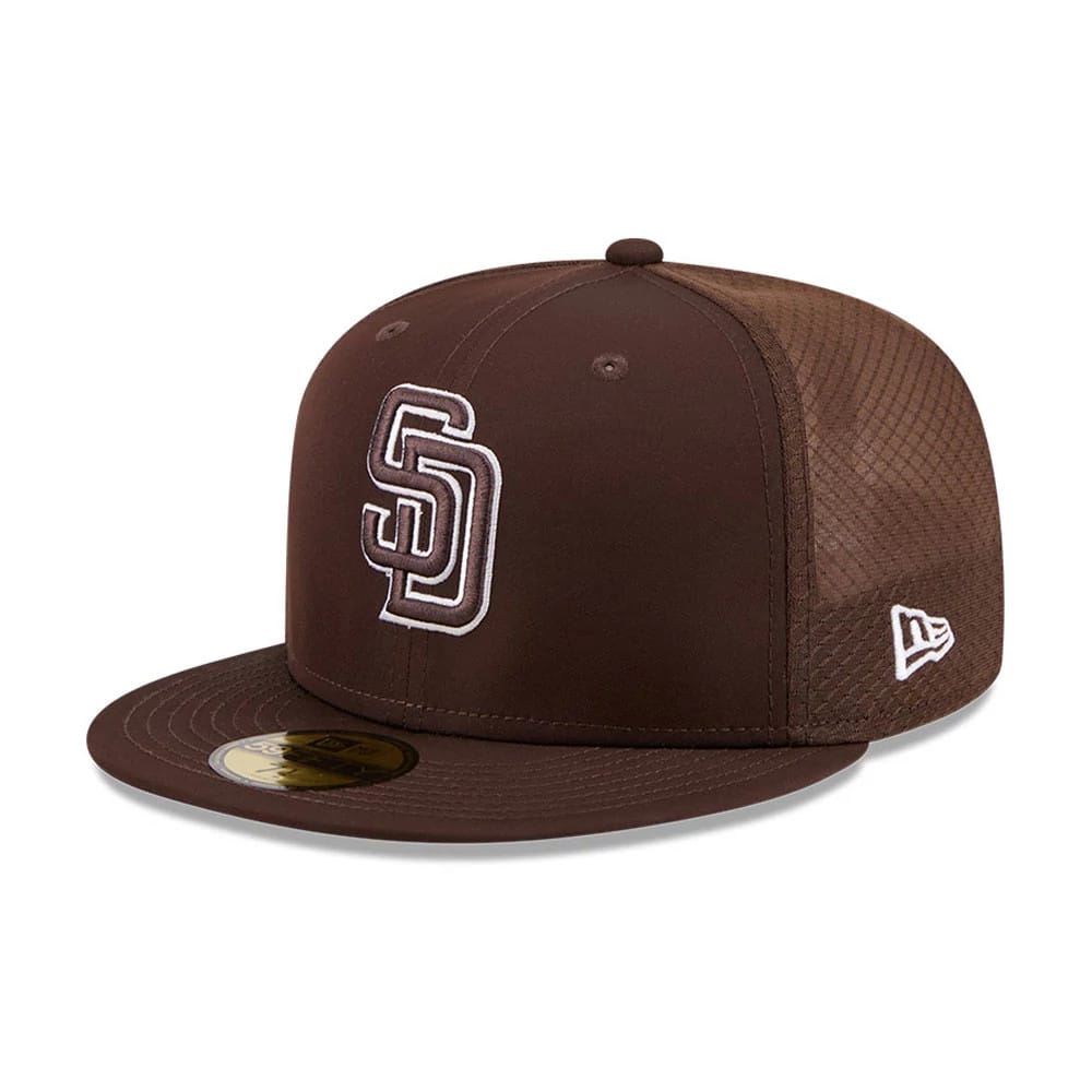 Pictured is this MLB Batting Practice 2026 San Diego Padres 59FIFTY Fitted cap in dark brown. 1