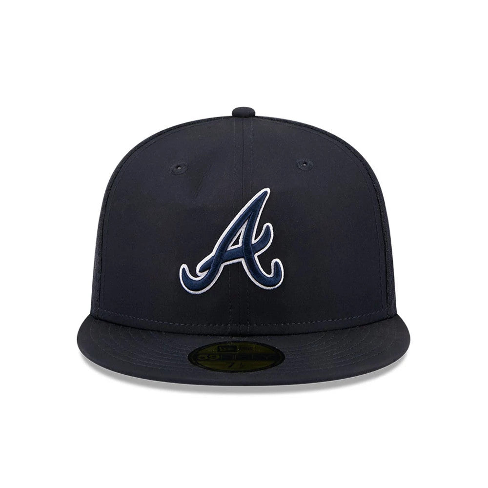 Atlanta Braves MLB Batting Practice 2026 Navy New Era 59FIFTY Fitted Cap, front view showing a raised white embroidered A logo on the structured navy crown, a matching navy flat visor and a gold 59FIFTY size sticker on the visor.