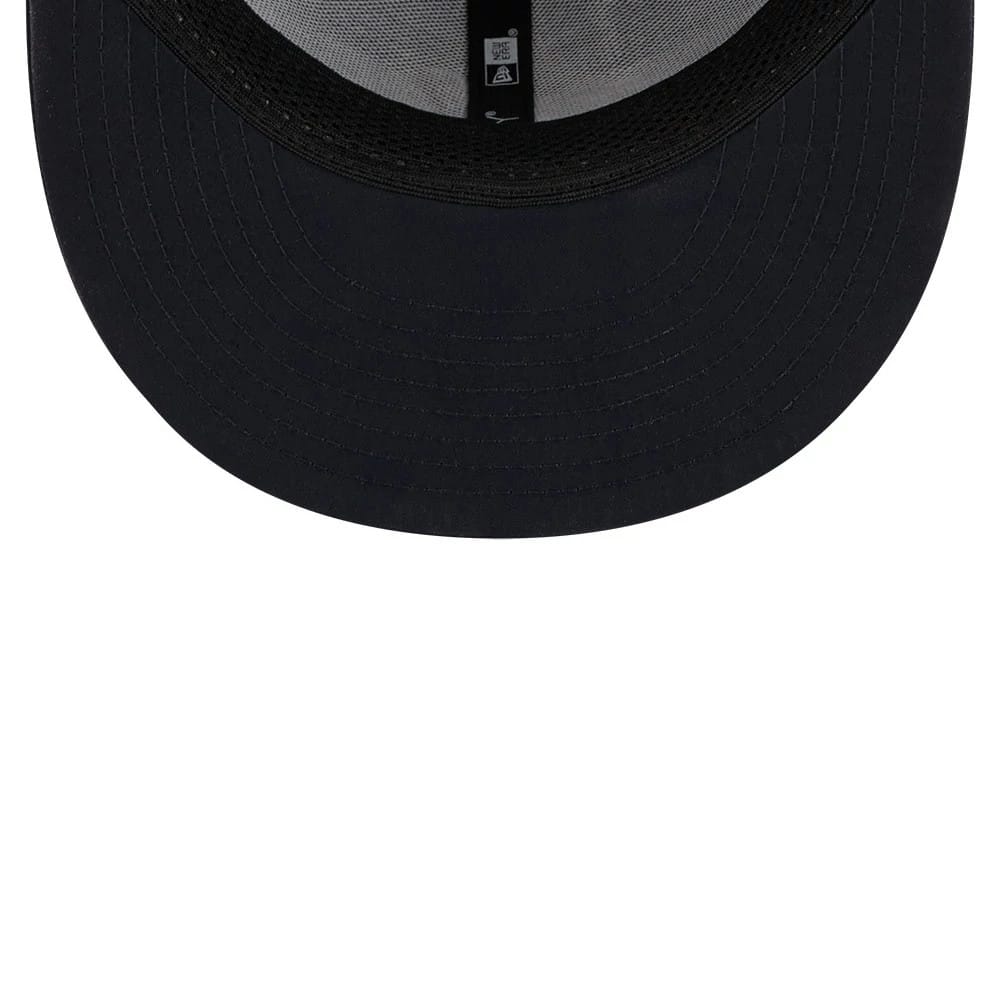 Pictured is this MLB Batting Practice 2026 Atlanta Braves 59FIFTY Fitted cap in navy. 7