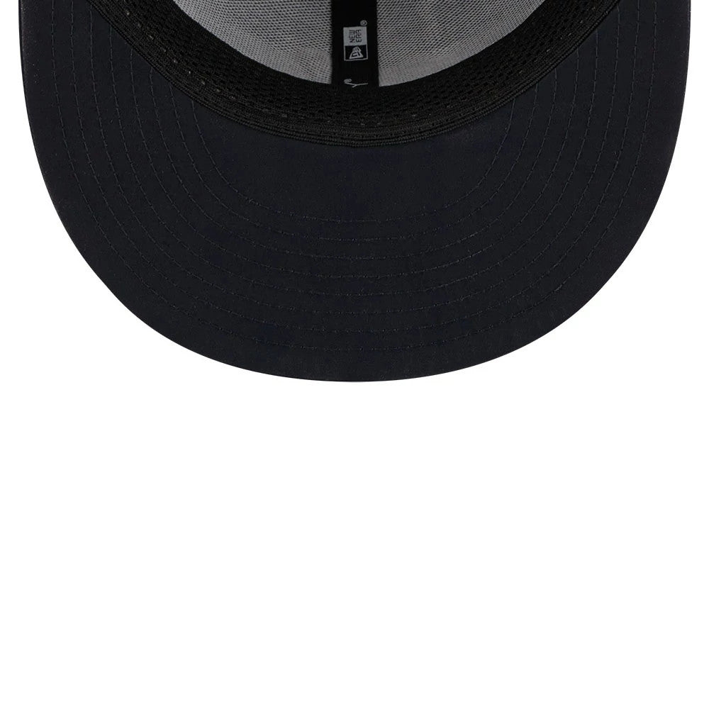 Atlanta Braves MLB Batting Practice 2026 Navy New Era 59FIFTY Fitted Cap, inside view showing the black undervisor, black interior taping with white branding, and a grey sweatband lining the base of the crown for a comfortable fit.