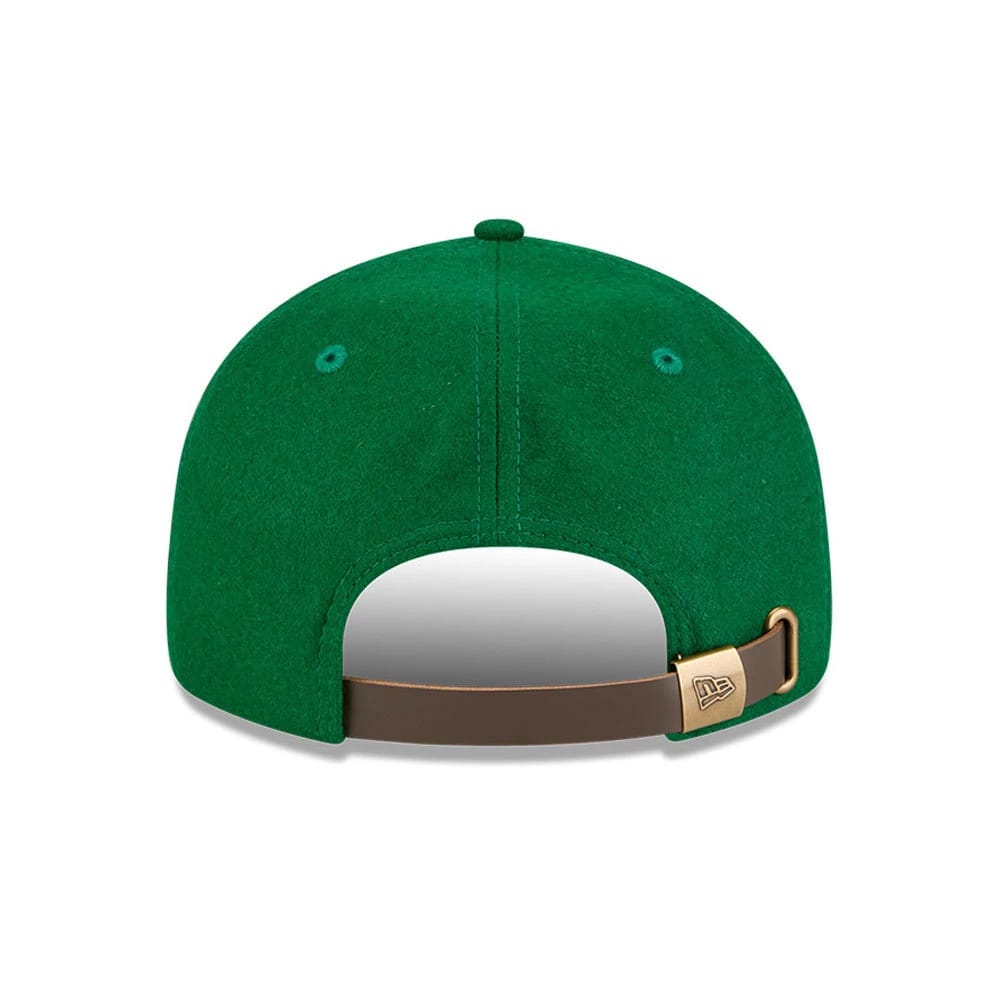Pictured is this NBA Chenille Woven Boston Celtics Retro Crown 9FIFTY cap in green. 2