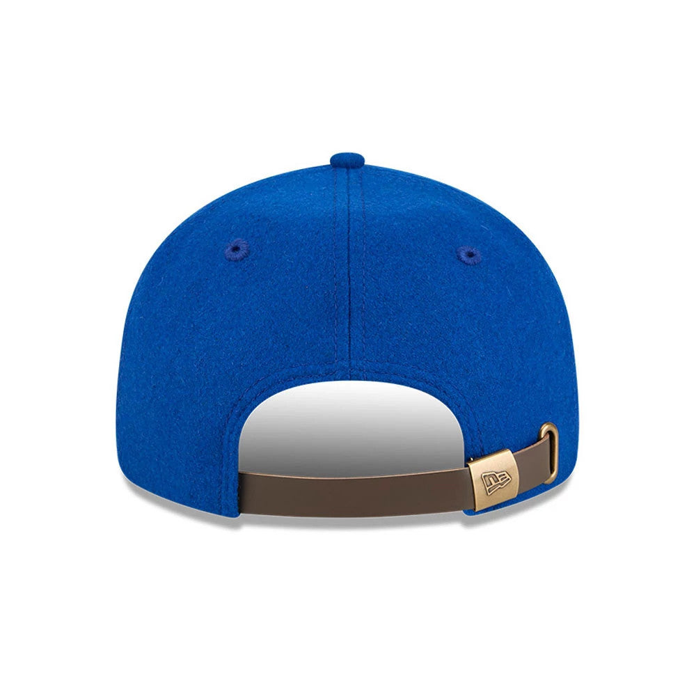 Oklahoma City Thunder NBA Chenille Woven Blue Retro Crown New Era 9FIFTY Cap, rear view showing a brown adjustable strap with a gold New Era flag logo on the buckle, centred on the blue crown with matching blue eyelets and top button.
