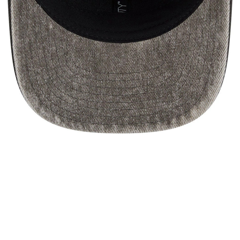 Pictured is this NFL Washed Denim Kansas City Chiefs 9SEVENTY Stretch Snap cap in dark grey. 7