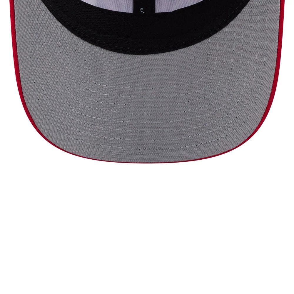 Kansas City Chiefs NFL Duck Cloth White New Era 9SEVENTY Stretch Snap Cap, inside view showing the grey undervisor and black sweatband with fine stitching, along with black taping that reinforces the inner structure.