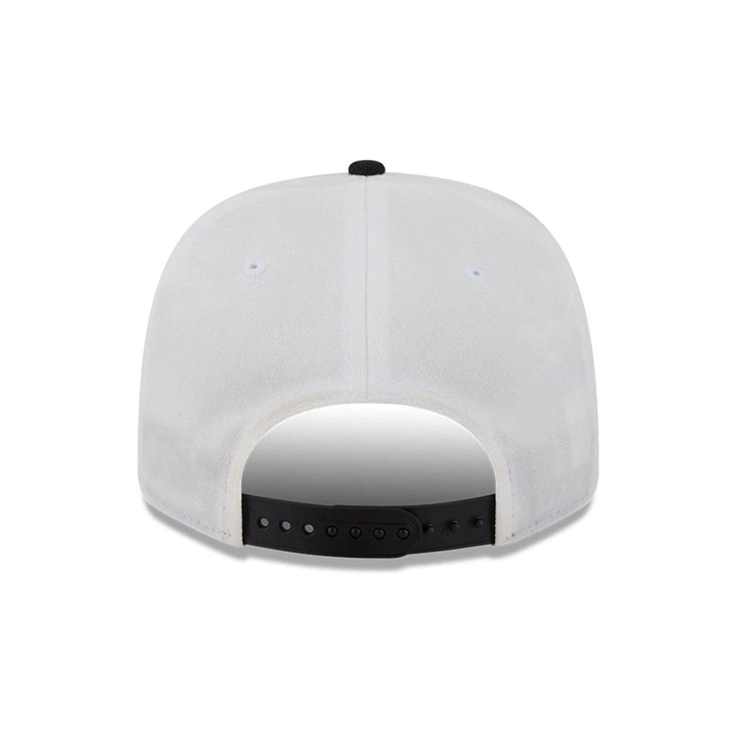 Pictured is this NFL Duck Cloth Las Vegas Raiders 9SEVENTY Stretch Snap cap in white. 7