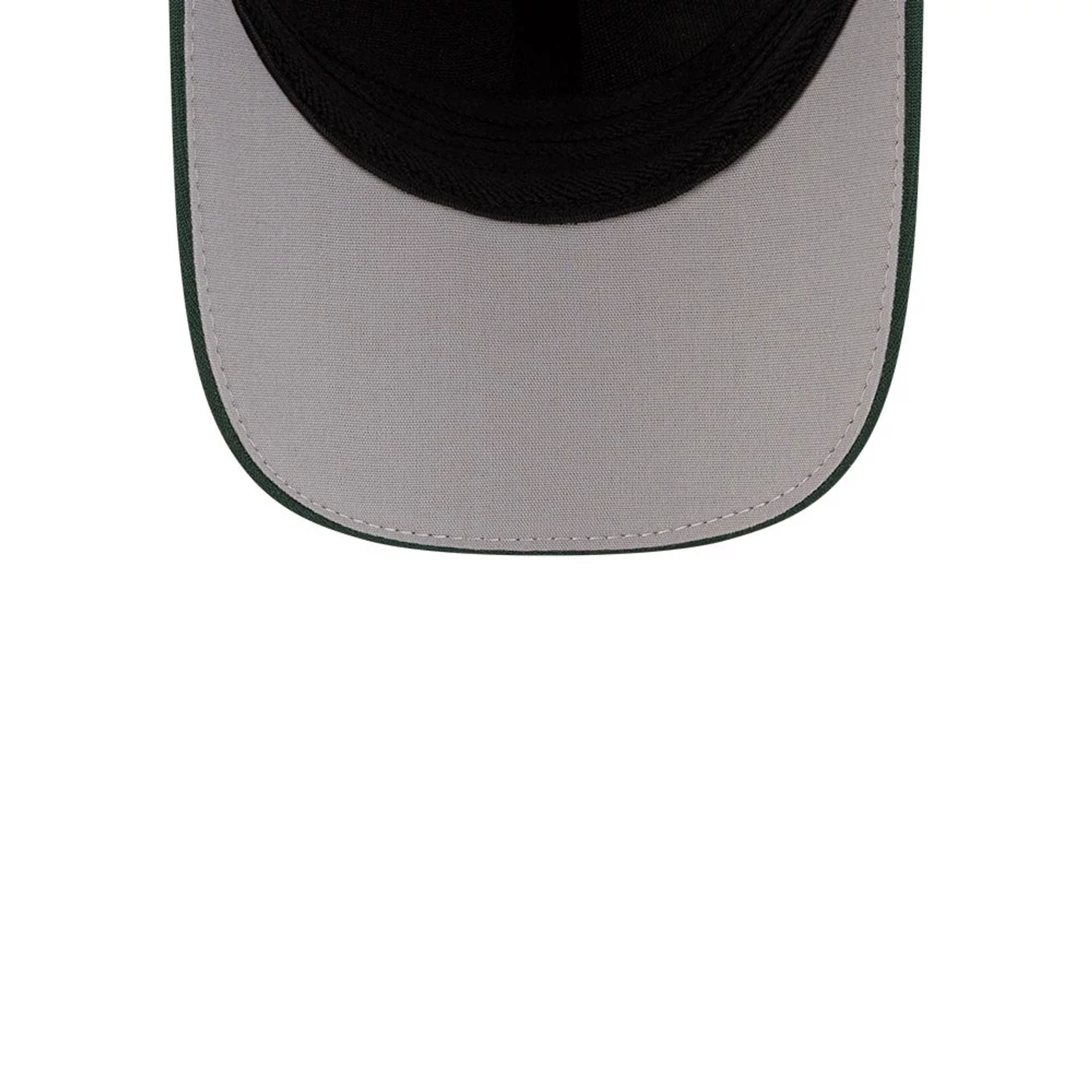 Pictured is this New Era 39THIRTY Infinity Stretch Fit cap in dark green. 2