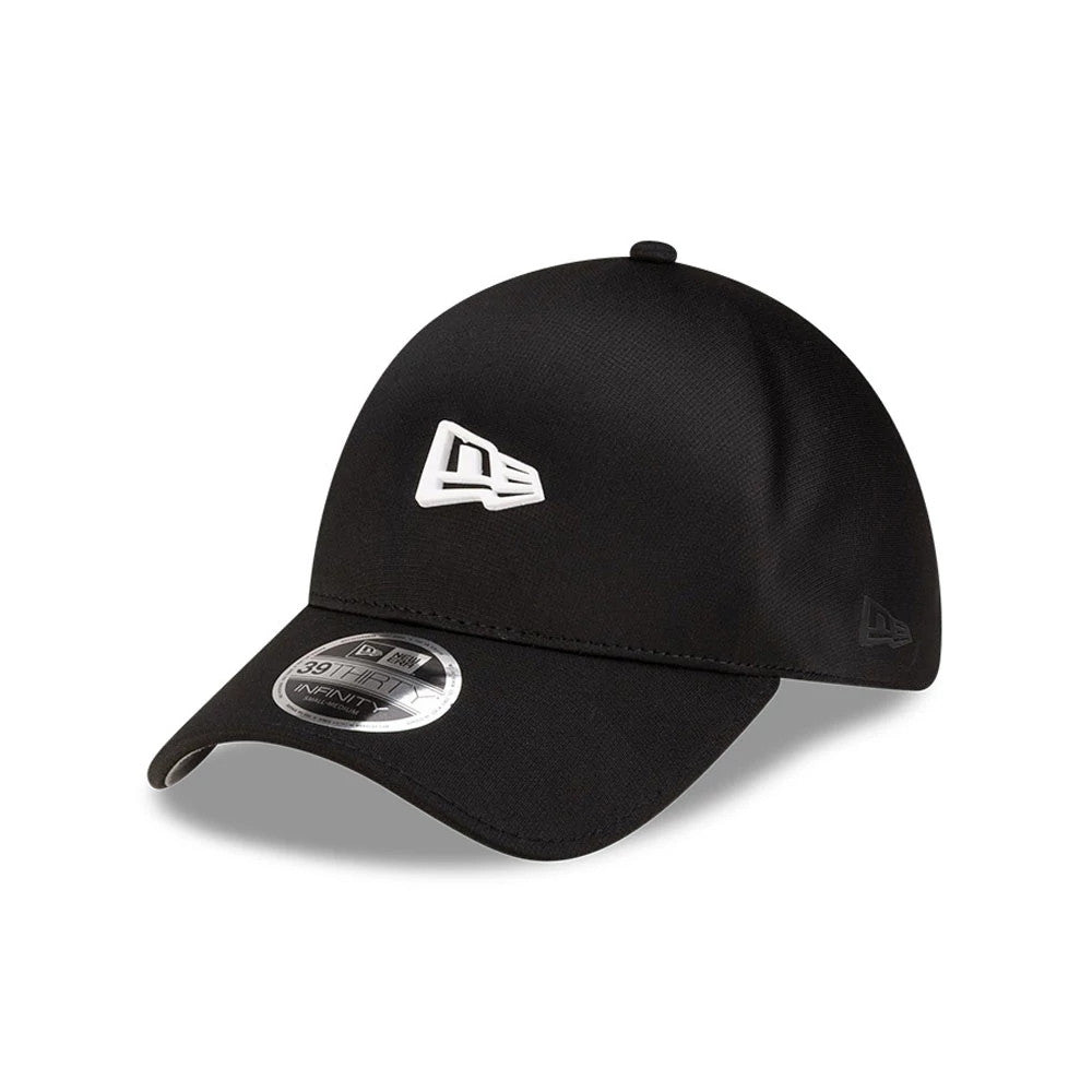 New Era Black 39THIRTY Infinity Stretch Fit Cap, three-quarter view showing a white New Era logo embroidered on the front panel, a curved black visor with a 39THIRTY size sticker, and a black New Era flag logo on the left side.